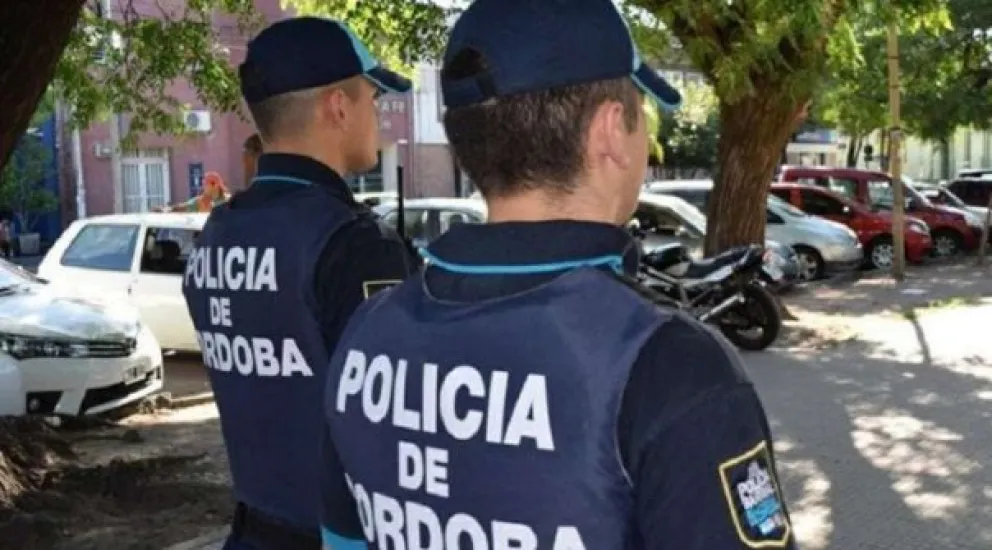 Horror: una mujer mató a su hija de 6 años a puñaladas y luego intentó quitarse la vida 