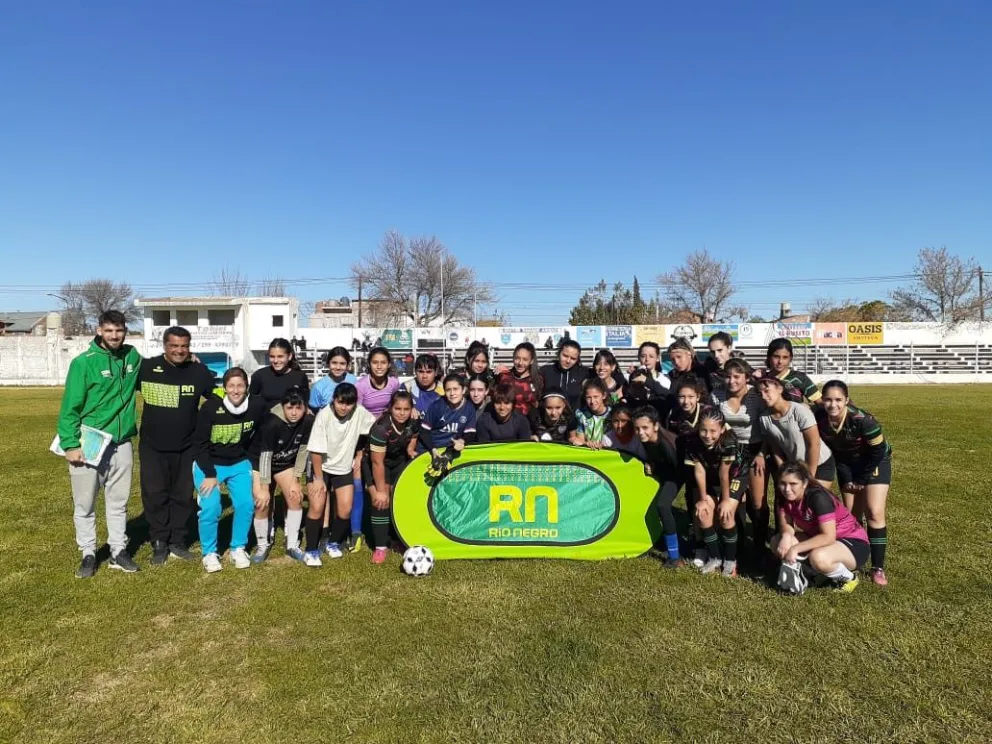 El fútbol rionegrino sigue preparándose para las próximas competencias regionales