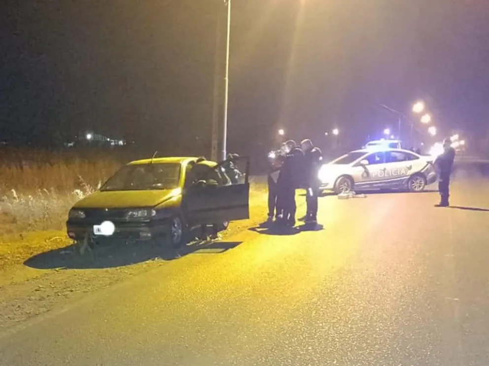 Otra vez la misma historia: Alcoholizado chocó y se escapó pero lo detuvieron
