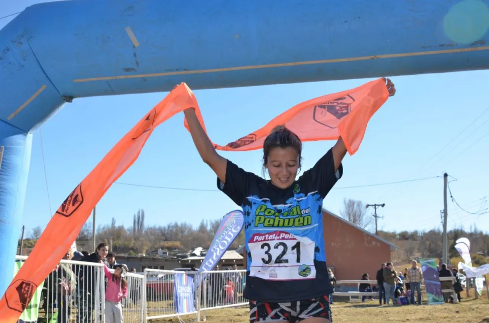 En Zapala, Ruth Oñate sumó un gran triunfo y Sergio Calfin subió el podio