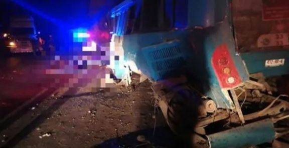 Accidente fatal en México con 14 muertos: se quedó sin frenos y chocó contra un muro de piedras