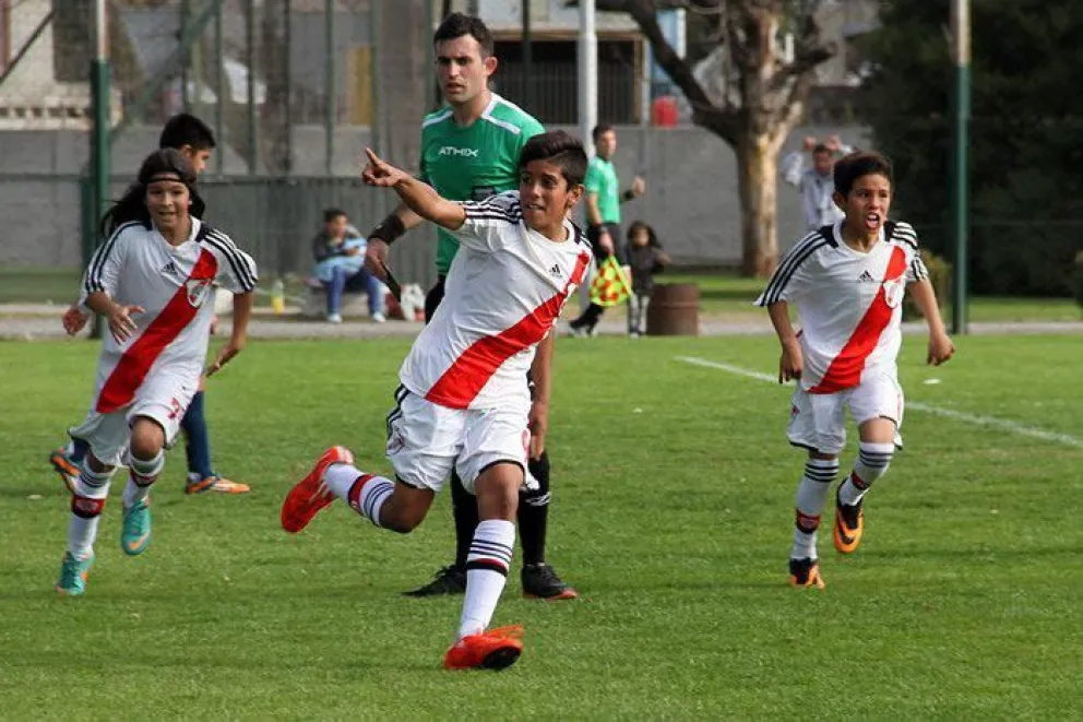 River viene a Roca en busca de nuevos talentos: mirá cómo inscribirte 