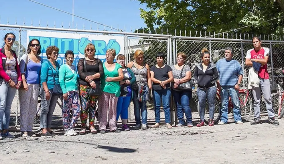 Frutioro: Cinco años después del cierre, se movilizan por sus indemnizaciones