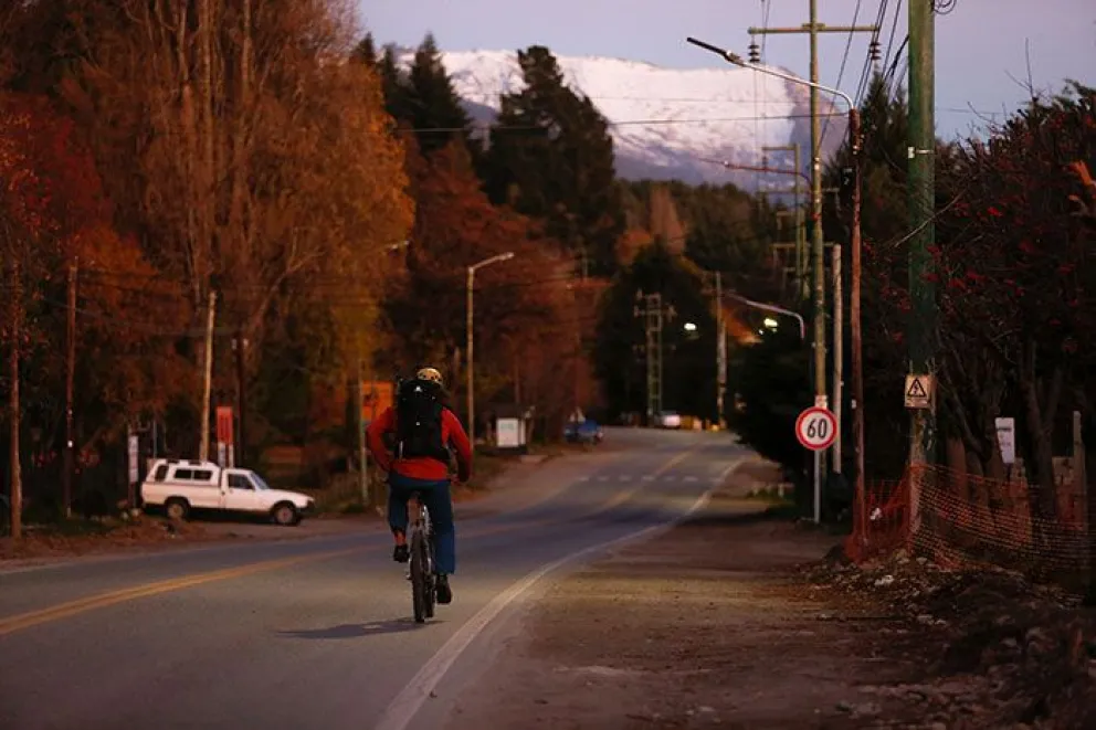Un auto tarda 17 minutos más que una bicicleta en ir de Nilpi al Centro Cívico