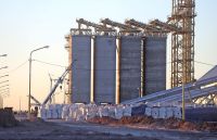 Figueroa destacó el potencial de las arenas neuquinas para abastecer el fracking y reducir costos logísticos
