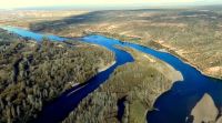 Preocupante descenso del caudal de los ríos Limay y Neuquén aguas abajo de los embalses