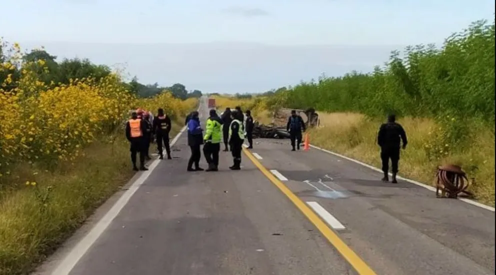 Fatal accidente: dos diplomáticos de Paraguay chocaron de frente contra un vehículo