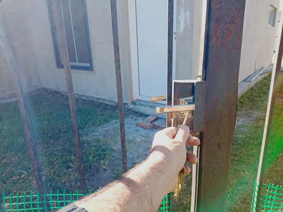 Denuncian prácticas ilegales, falta de viviendas y desprotección por parte del Estado. 