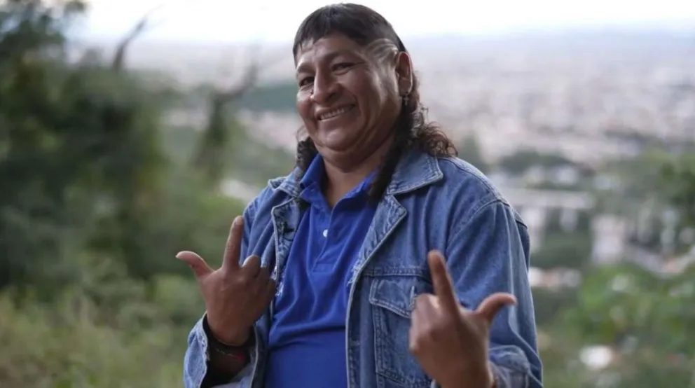 Los “pasitos prohibidos” de Látigo cambiaron de género y son furor en TikTok