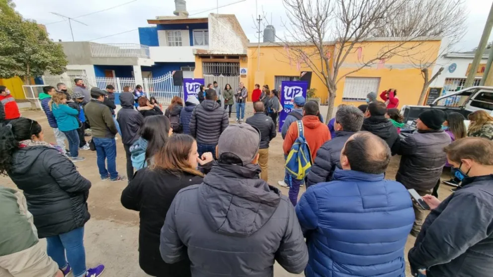 La Unidad Popular comenzó en Roca el proceso de apertura de 500 casas para consultas
