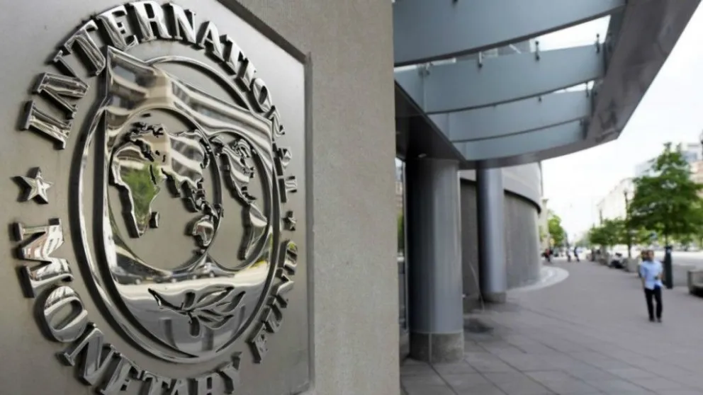La Argentina le pagó al FMI y viaja un equipo de Economía a los Estados Unidos