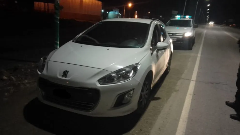 Recuperaron elementos robados que estaban en el interior de un Peugeot que fue requisado