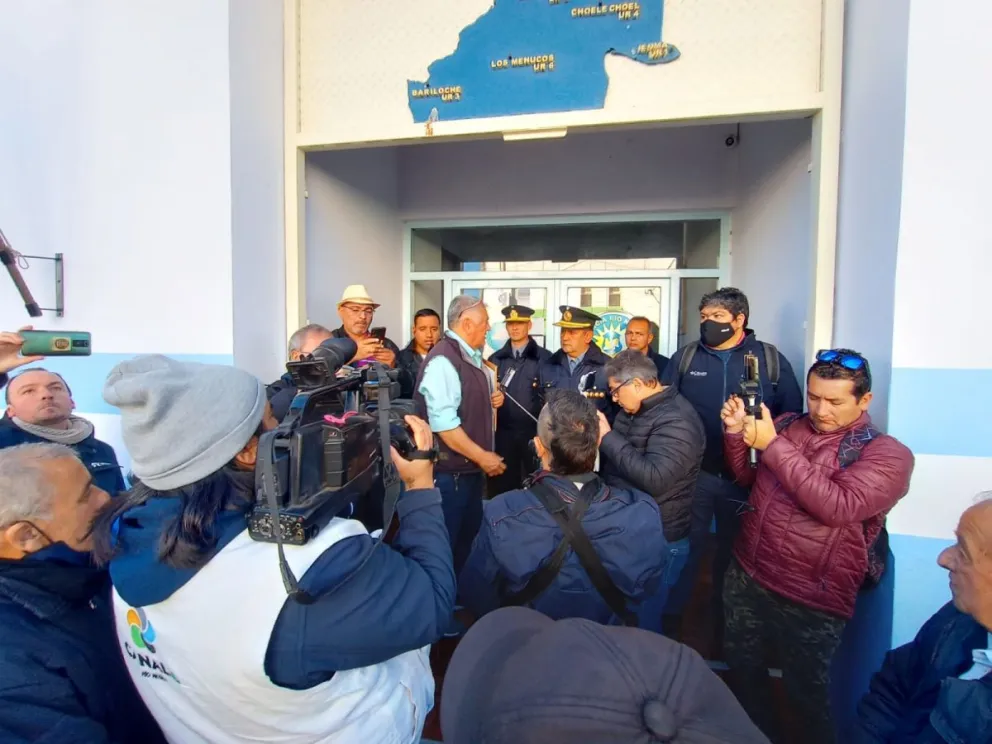 Habría una nueva escala salarial para los policías