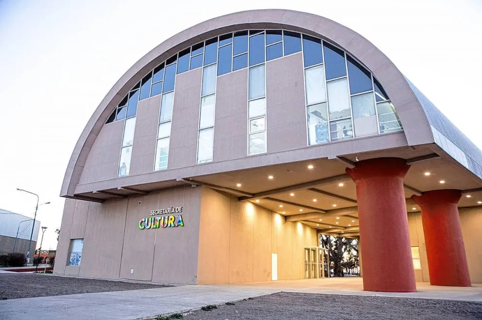 Este viernes comienza el ciclo Comodoro Literario