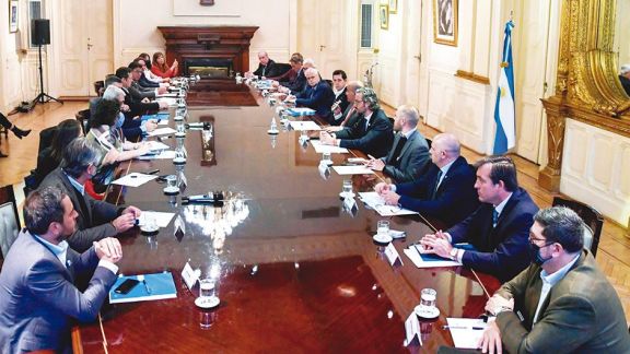 Reunión técnica del gobierno y un pedido de apoyo a Alberto Fernández