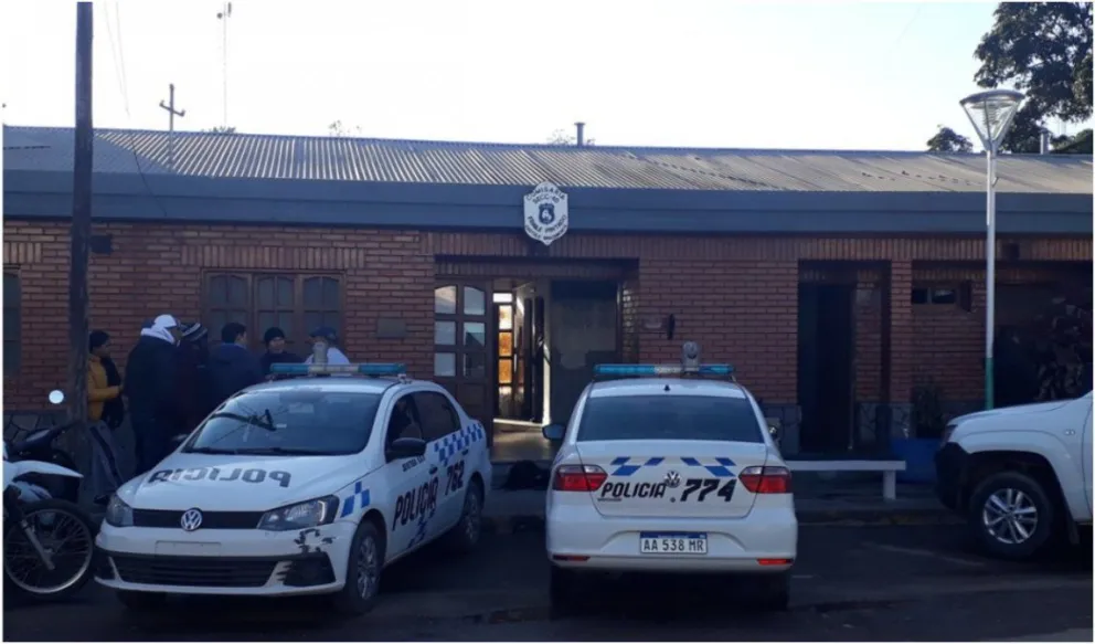 Un profesor le pedía videos y encuentros secretos a su alumna de 13 años: ahora su madre exige justicia 