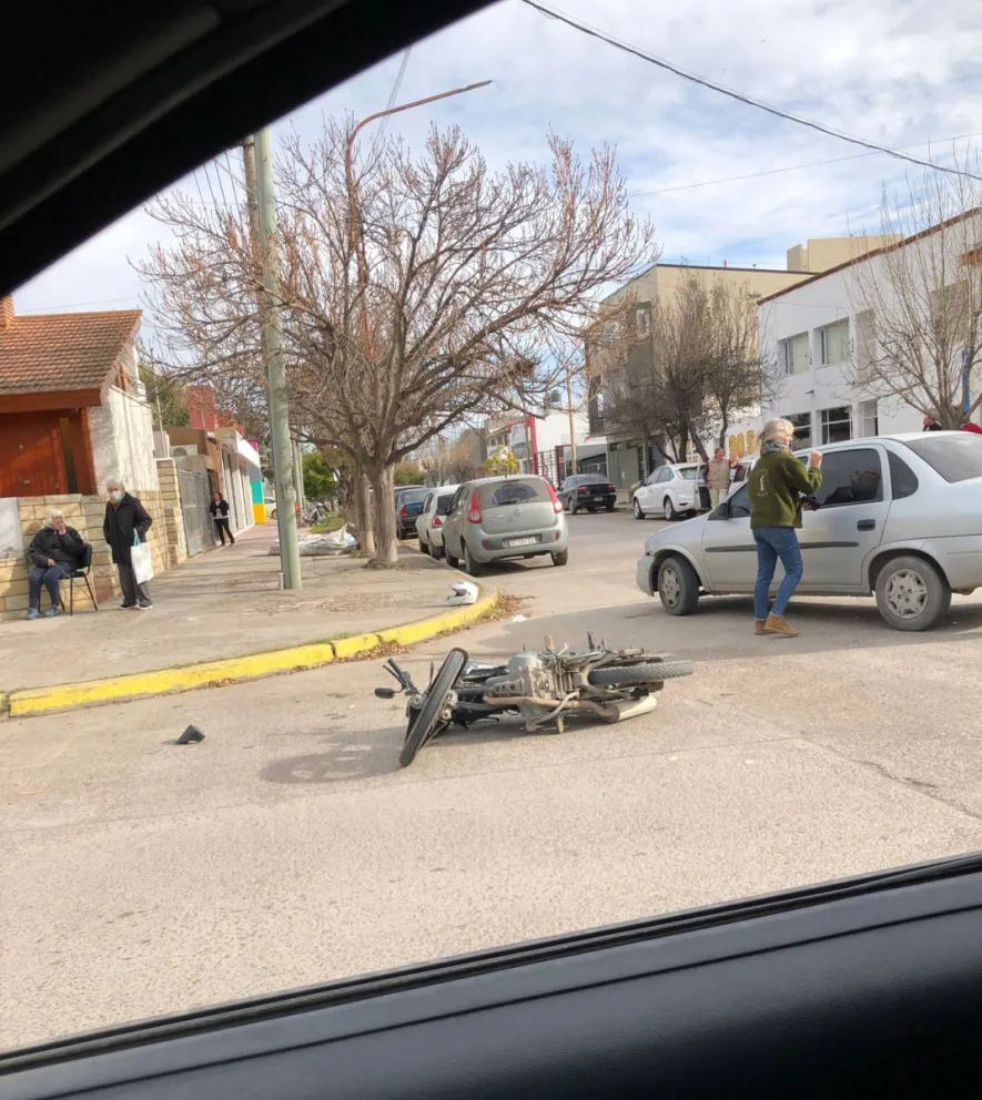 Otro choque en las zonas peligrosas de siempre en Viedma