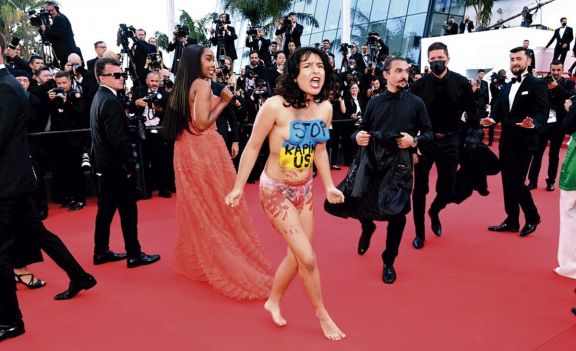 En Cannes, contra las violaciones