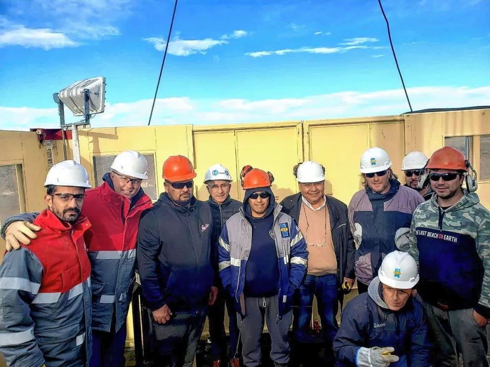Llugdar visitó novedoso prototipo de protección para Equipos de Workover