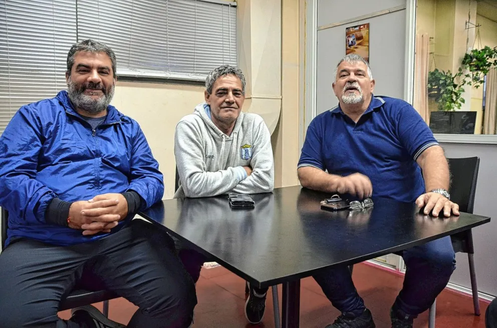 "Jerarquizar el fútbol de Comodoro, es el compromiso"
