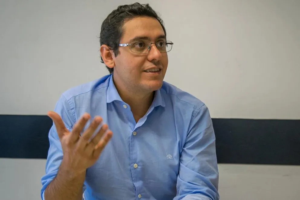 Con la mirada en “formar parte del Gobierno”, Gustavo Solís resaltó la importancia del diálogo con el Gobierno provincial