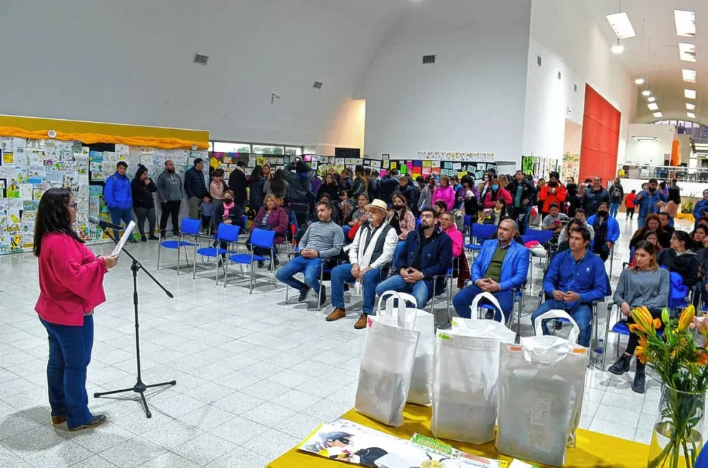 El Gobierno provincial acompañó la 1° Expo Día Mundial de las Abejas