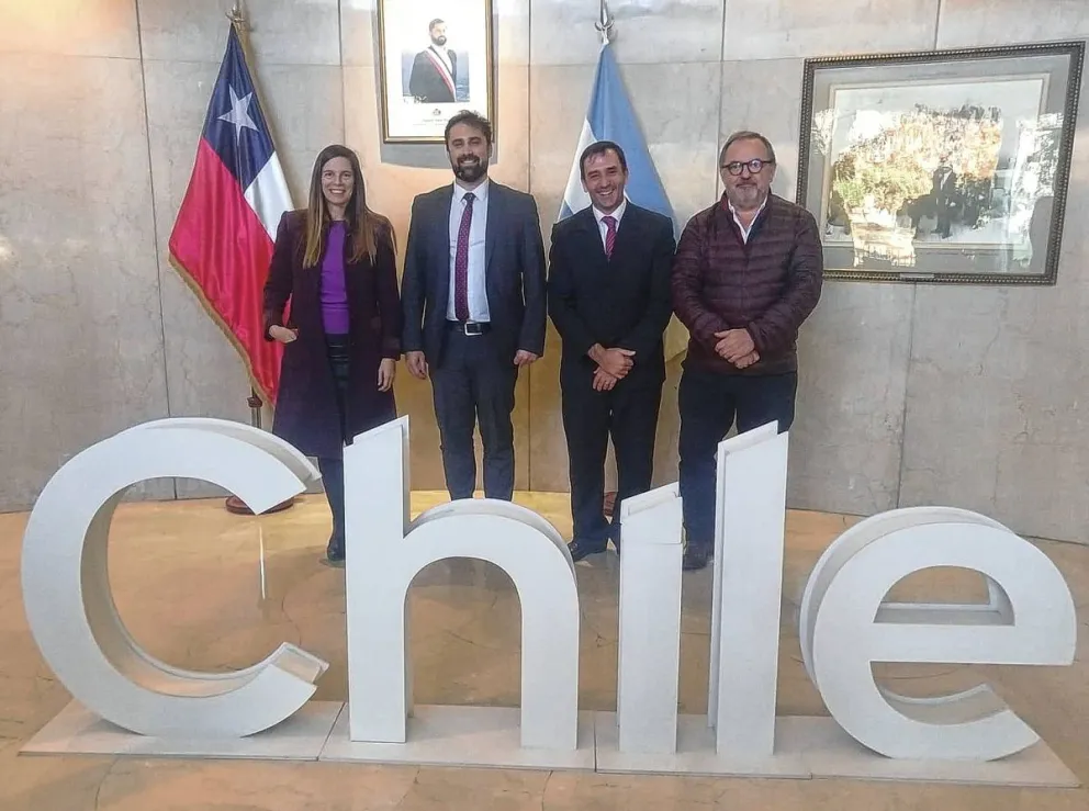 Chubut y Chile acordaron agenda para potenciar la región