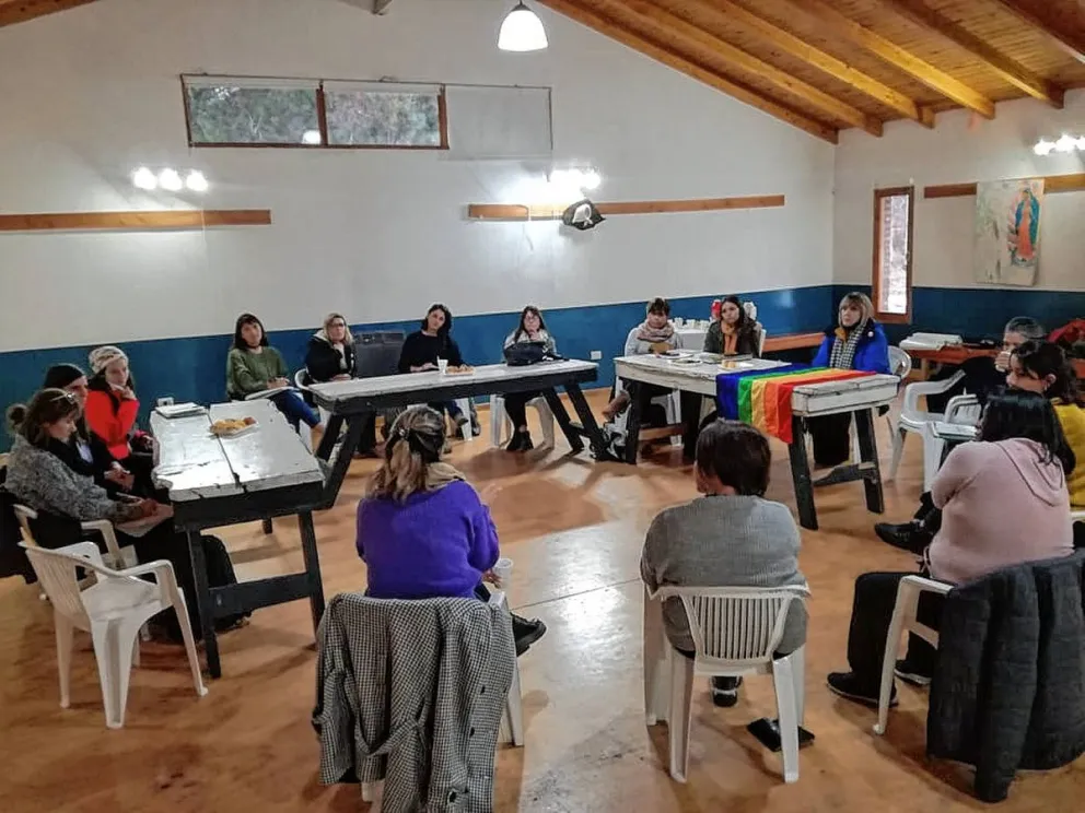 Se desarrolló en Epuyén la Cumbre Regional de Género y Diversidad