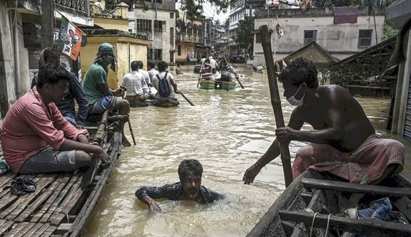 Hay 2 millones de personas aisladas por las inundaciones