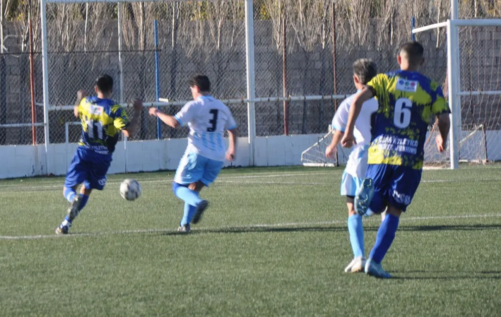 Talleres igualó sobre el final