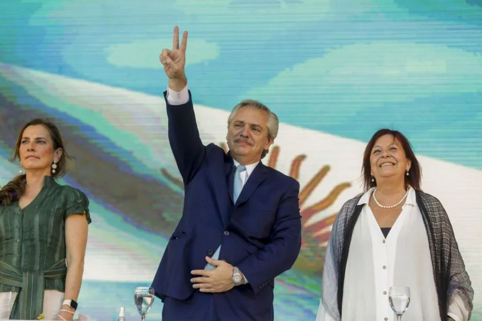 Alberto Fernández espera el parte meteorológico para decidir si va a la Antártida el 25 de Mayo