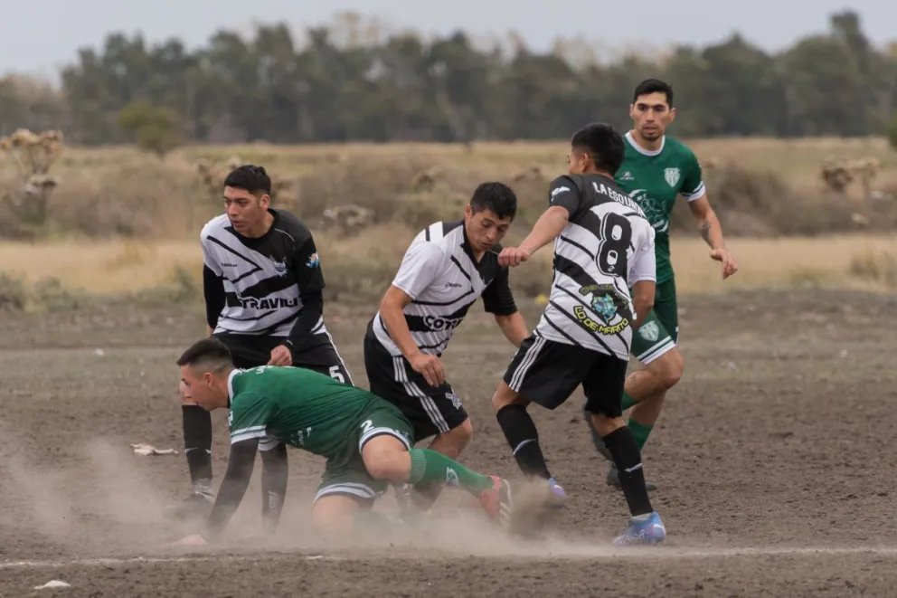 La Esquina goleó y sigue con puntaje perfecto: todos los resultados de la liga barrial