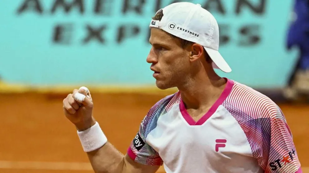 El "Peque" Schwartzman debutó en Roland Garros con una victoria
