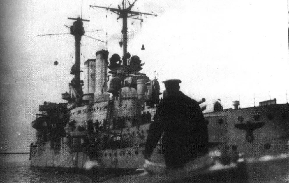 La visita de un buque Nazi a Comodoro Rivadavia