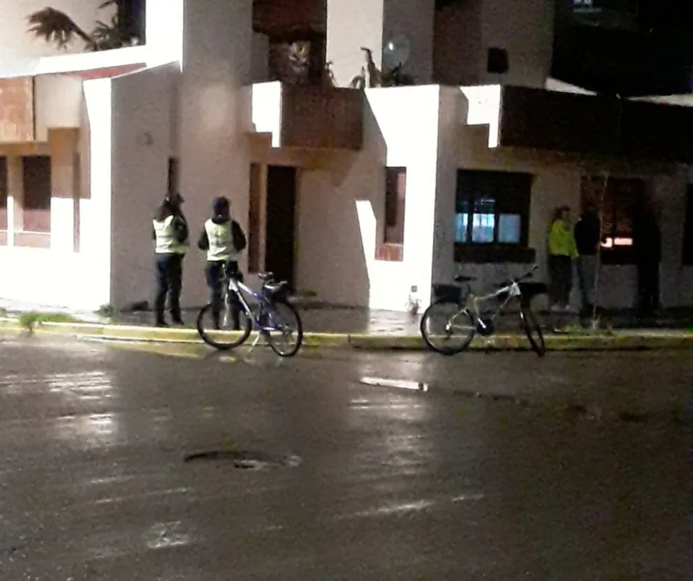 Bicipolicías frustraron un atraco en pleno centro de Viedma 