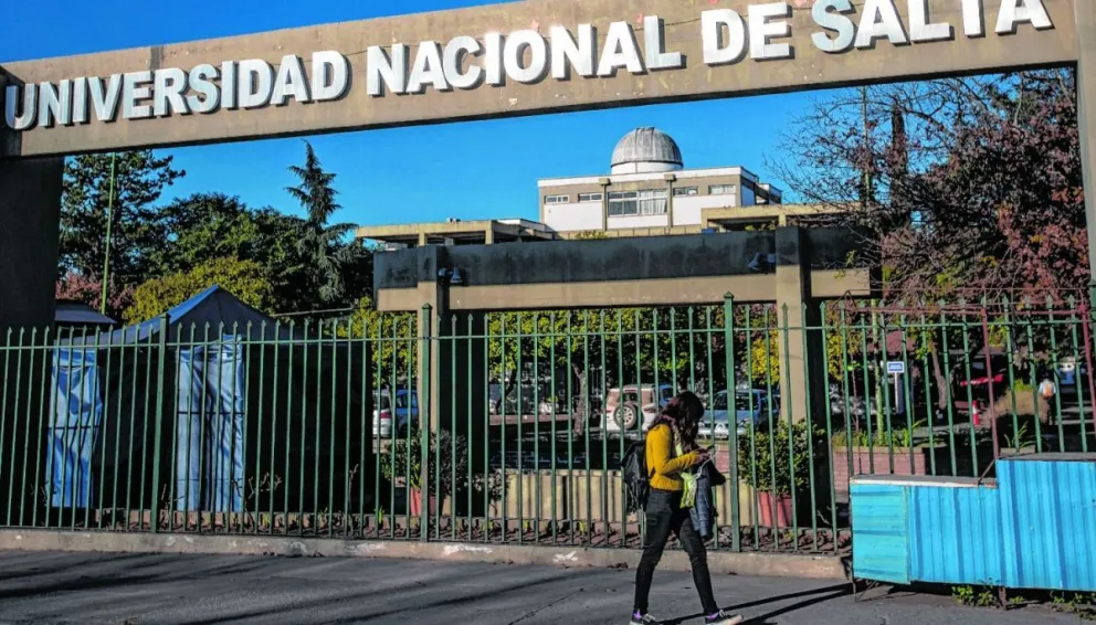 Daniel Hoyos se negó a pagarle a Víctor Claros: "Todo eso puede redundar en un perjuicio económico para la universidad"