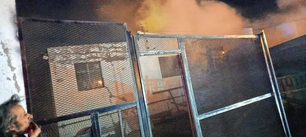 Un mes después de que el fuego arrasara con su vivienda, familia del San Martín pide ayuda solidaria a la comunidad