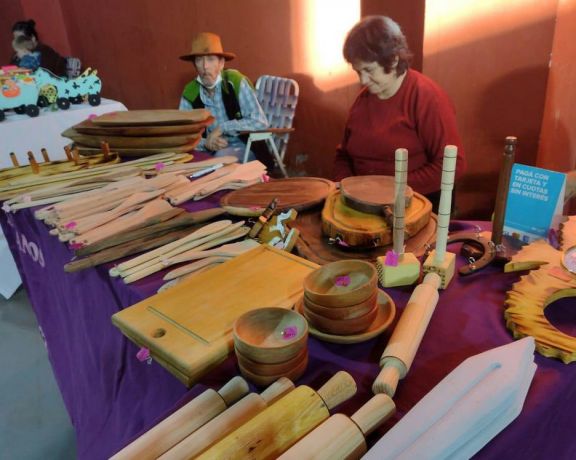 Feria de artesanos en Ruiz de Montoya por el mes aniversario
