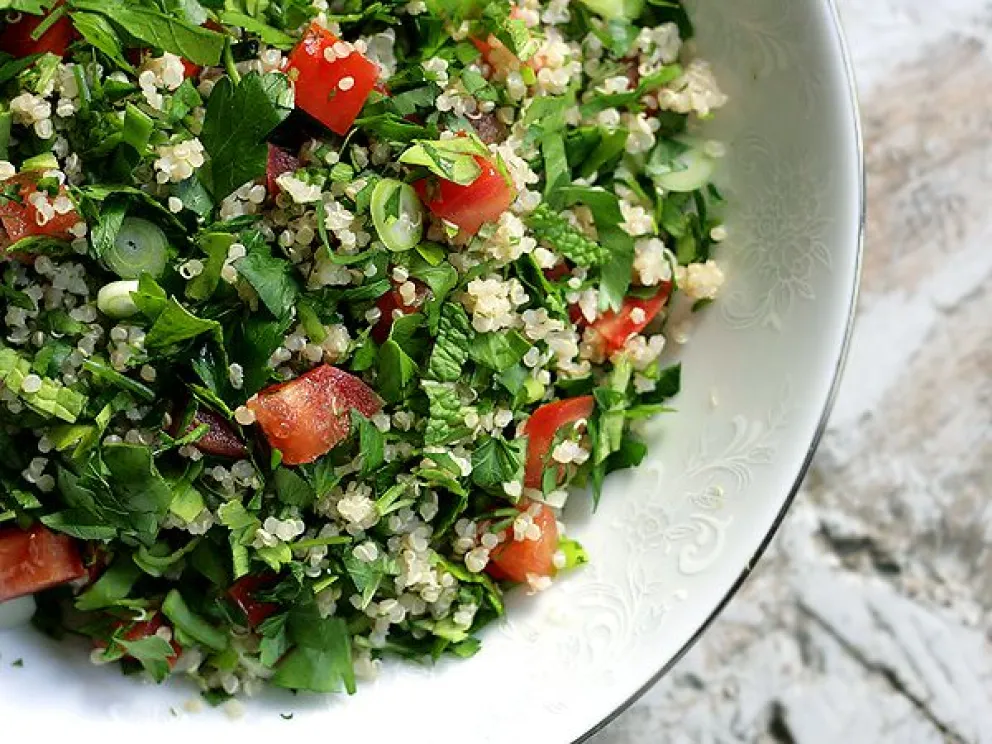 Exquisita receta: aprende a hacer tabulé, la ensalada árabe más famosa