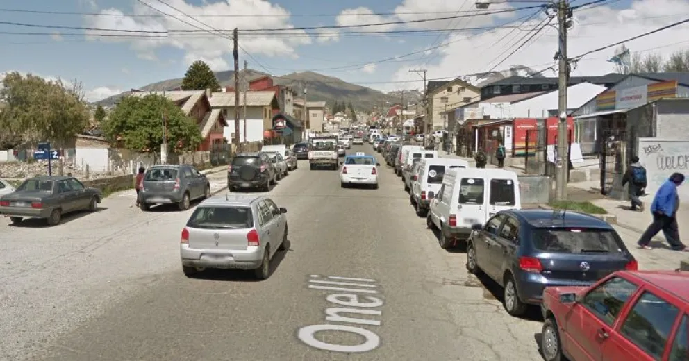 La Justicia lo reclamaba y lo encontraron merodeando autos: fue detenido