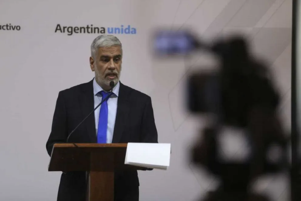 Felleti presentó la renuncia