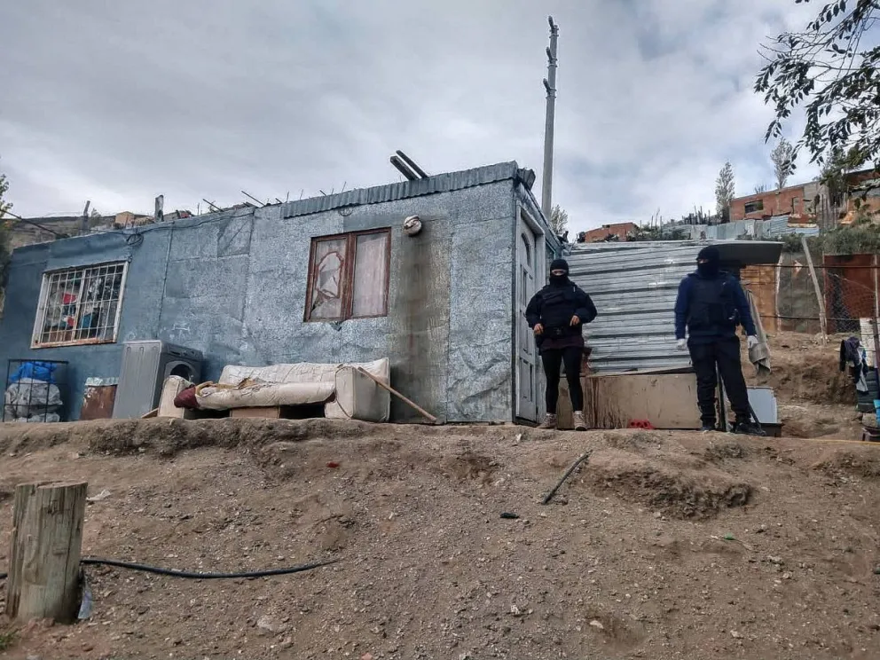 Allanamiento en barrio San Martín por amenazas con arma de fuego