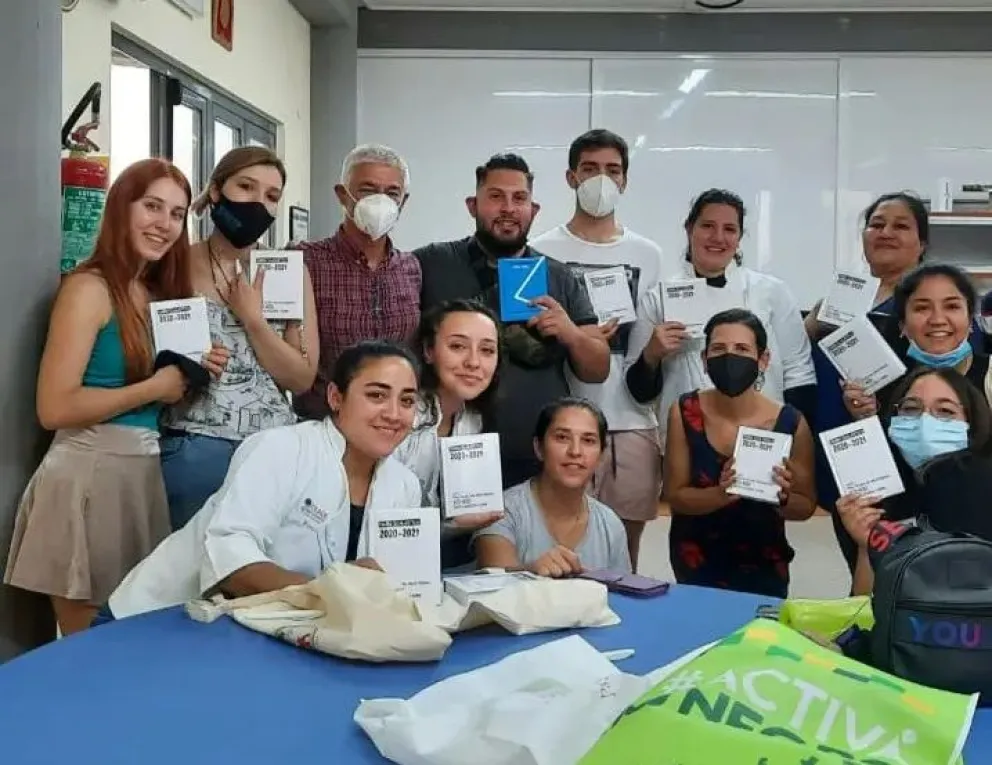 Futuros “chefs” viedmenses espían los secretos de la gastronomía europea