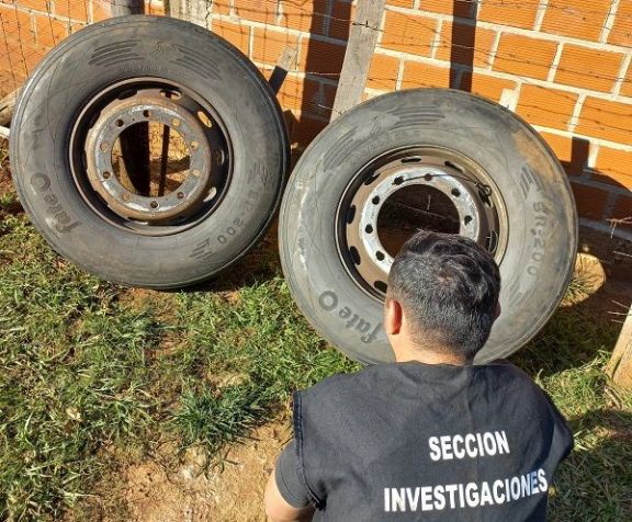 Garupá: dejó estacionado su camión por un desperfecto y le robaron las ruedas