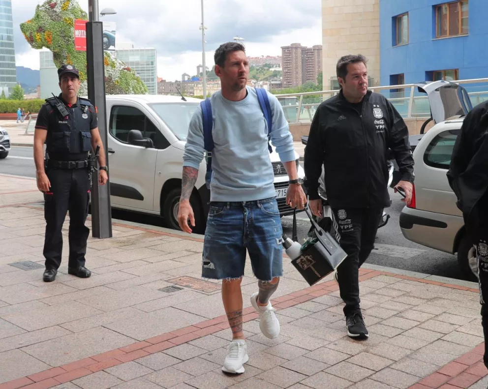 Lionel Messi se sumó a la Selección argentina en Bilbao y piensa en la gran final con Italia