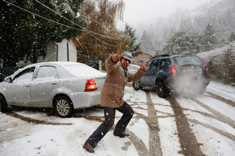 Lo indica el pronóstico: ingresa un frente frío y vuelve la nieve a Bariloche