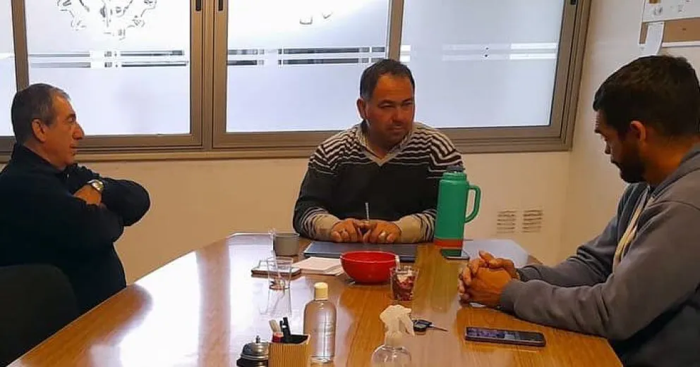 Capacitación a taxistas como estrategia clave para el turismo en Viedma