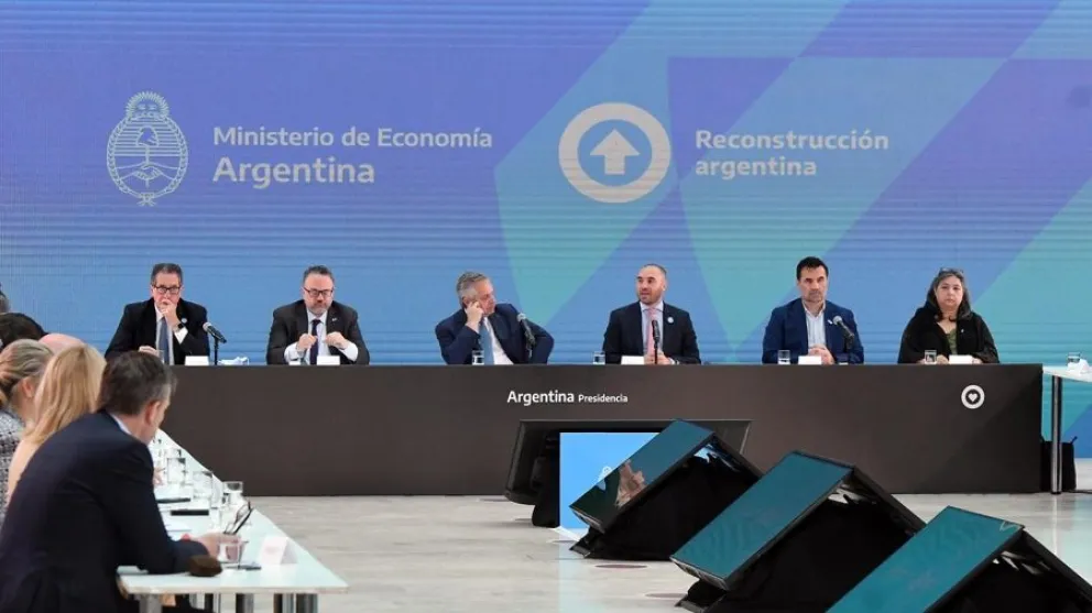 El Gobierno anunció acceso especial a las divisas para la producción de hidrocarburos