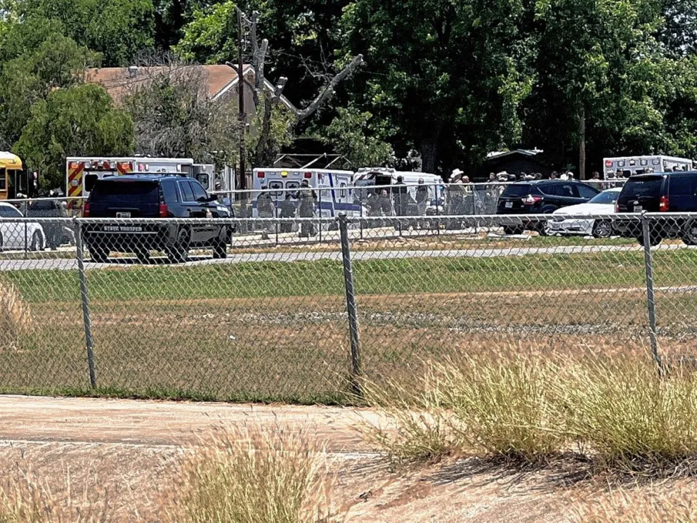 Suman 16 los muertos tras el ataque en una primaria de Texas