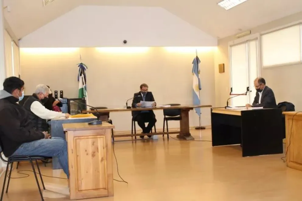Volvieron a acusar a un expolicía por pedir “coimas”